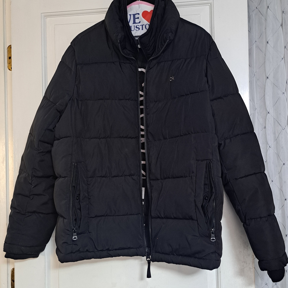 Calvin Klein Black Puffer Jacket with Quilted Design
